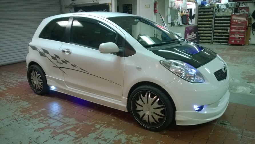 Image for 12 Toyota Yaris